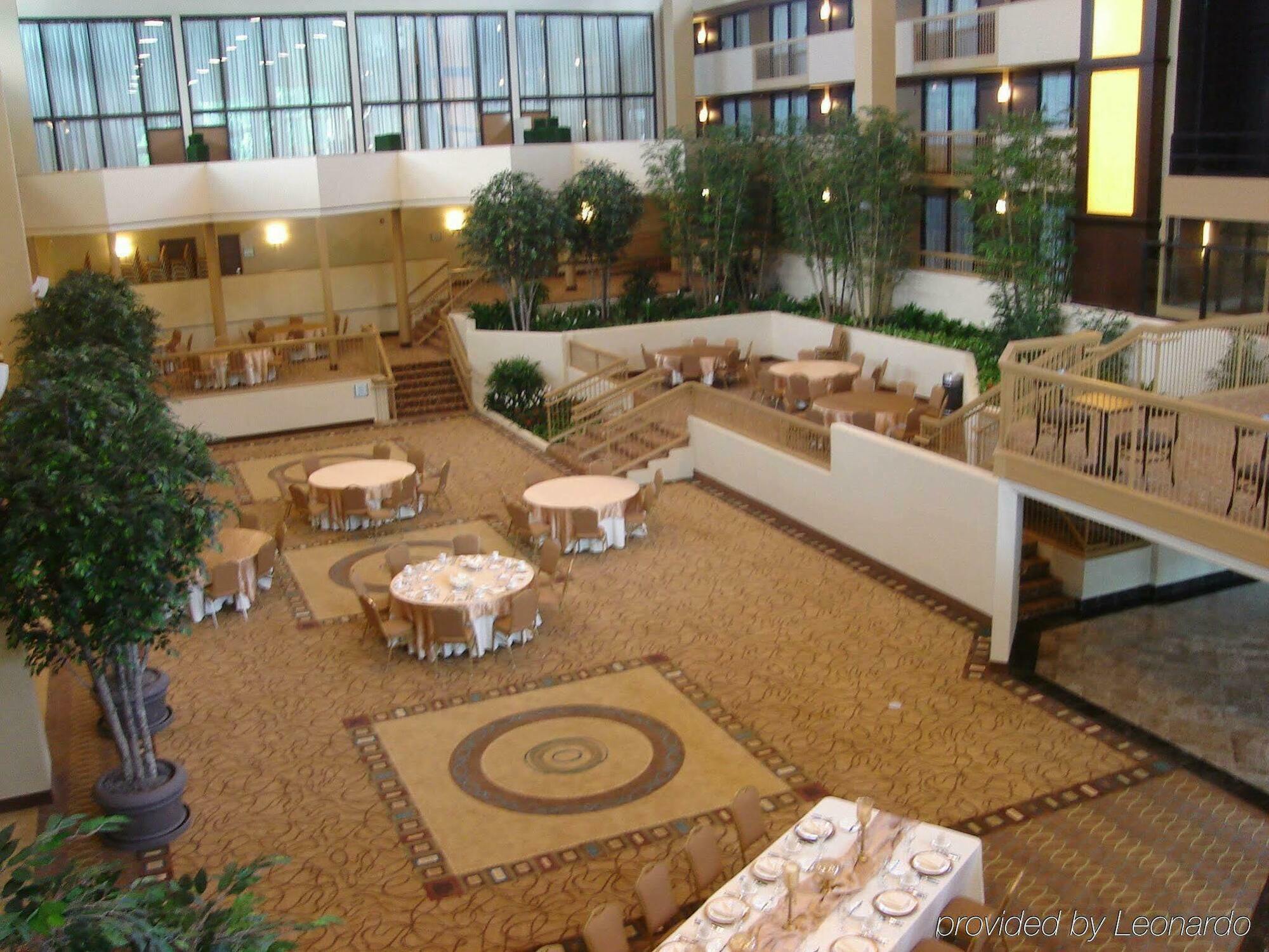 Holiday Inn Little Rock-Airport-Conference Center By Ihg Exterior foto